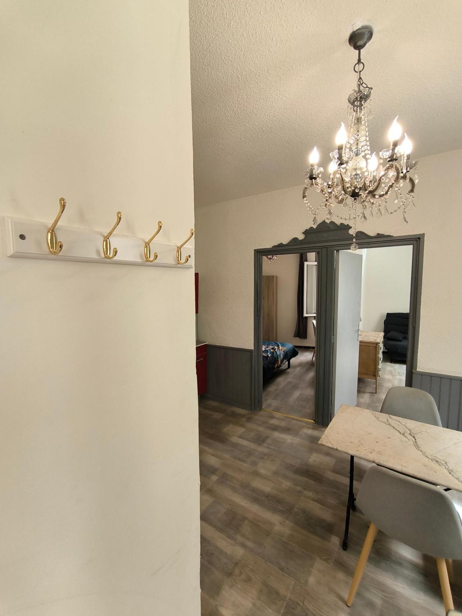 Appartement Chaleureux Dans Le Centre De Béziers Kültér fotó
