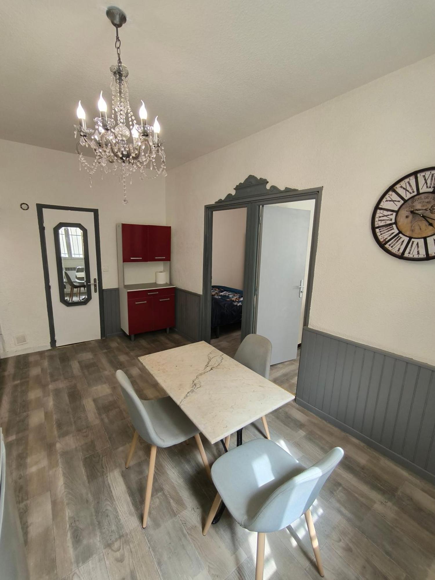 Appartement Chaleureux Dans Le Centre De Béziers Kültér fotó