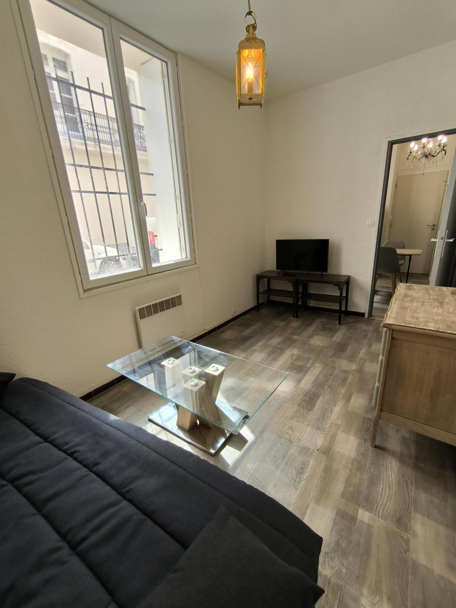 Appartement Chaleureux Dans Le Centre De Béziers Kültér fotó