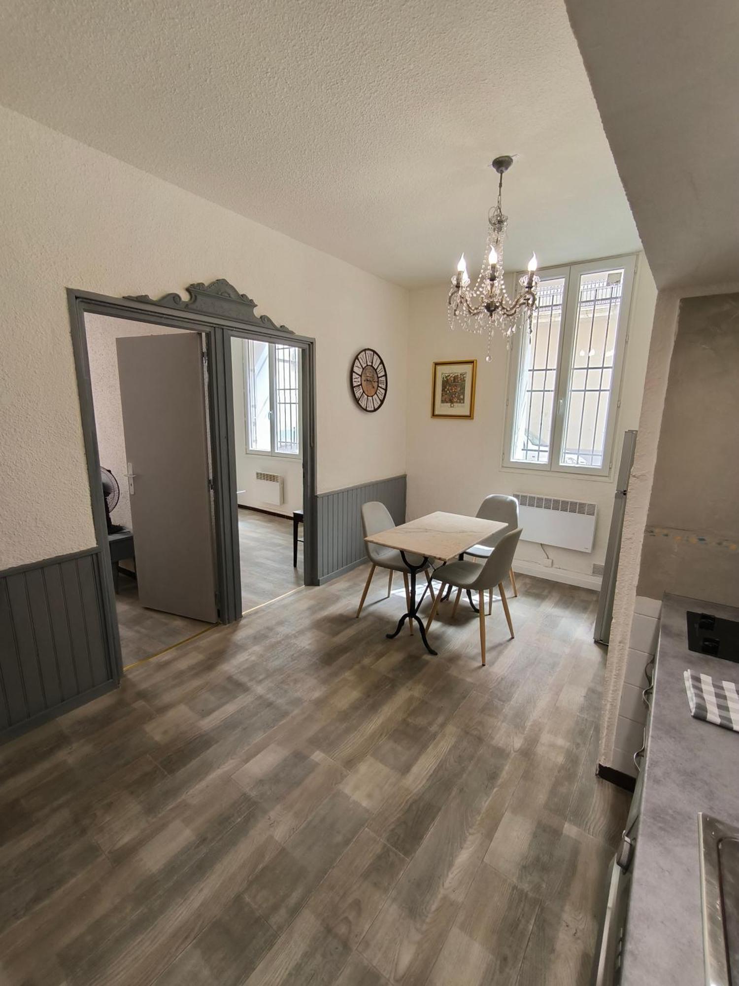 Appartement Chaleureux Dans Le Centre De Béziers Kültér fotó